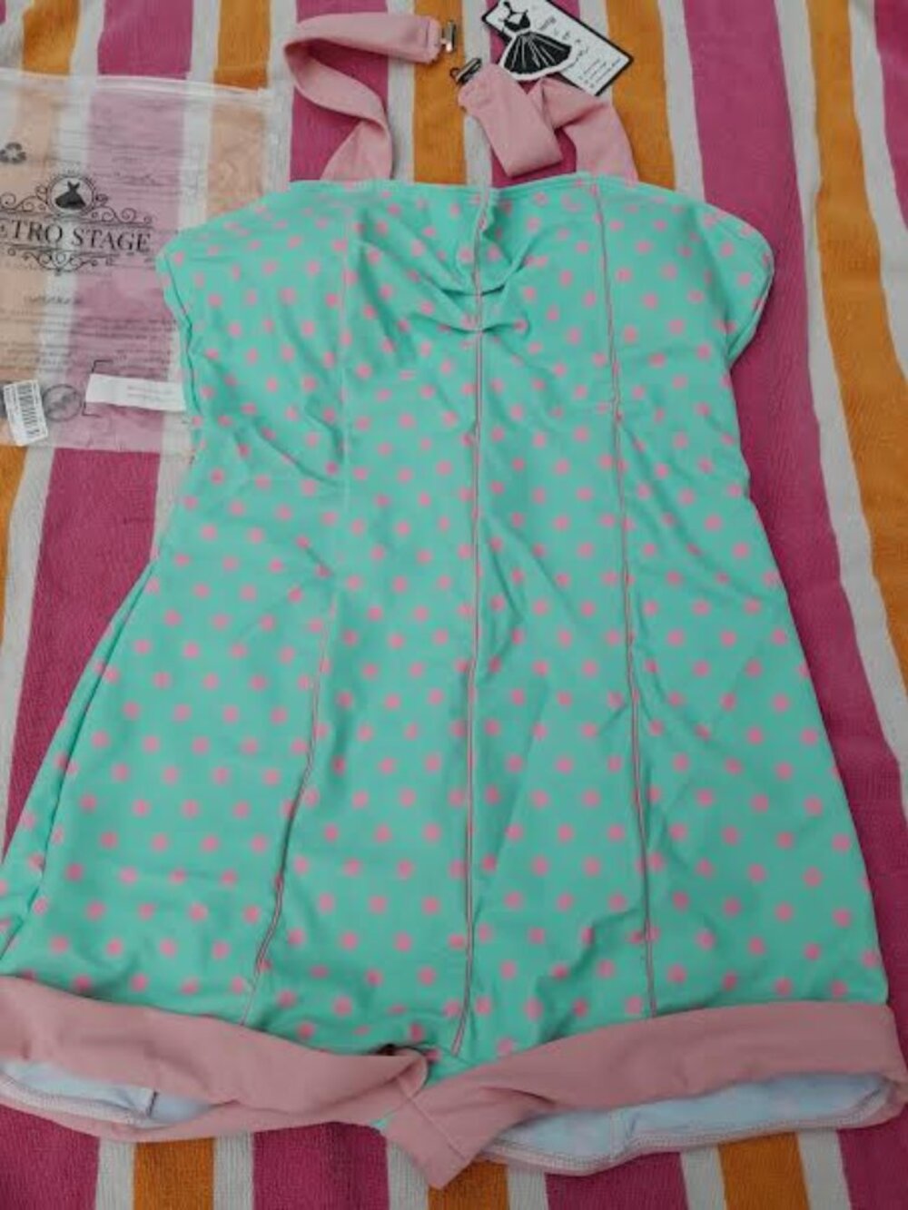 1960's Contrast Polka Dots Heart Swimsuit - Picture 2 of 5